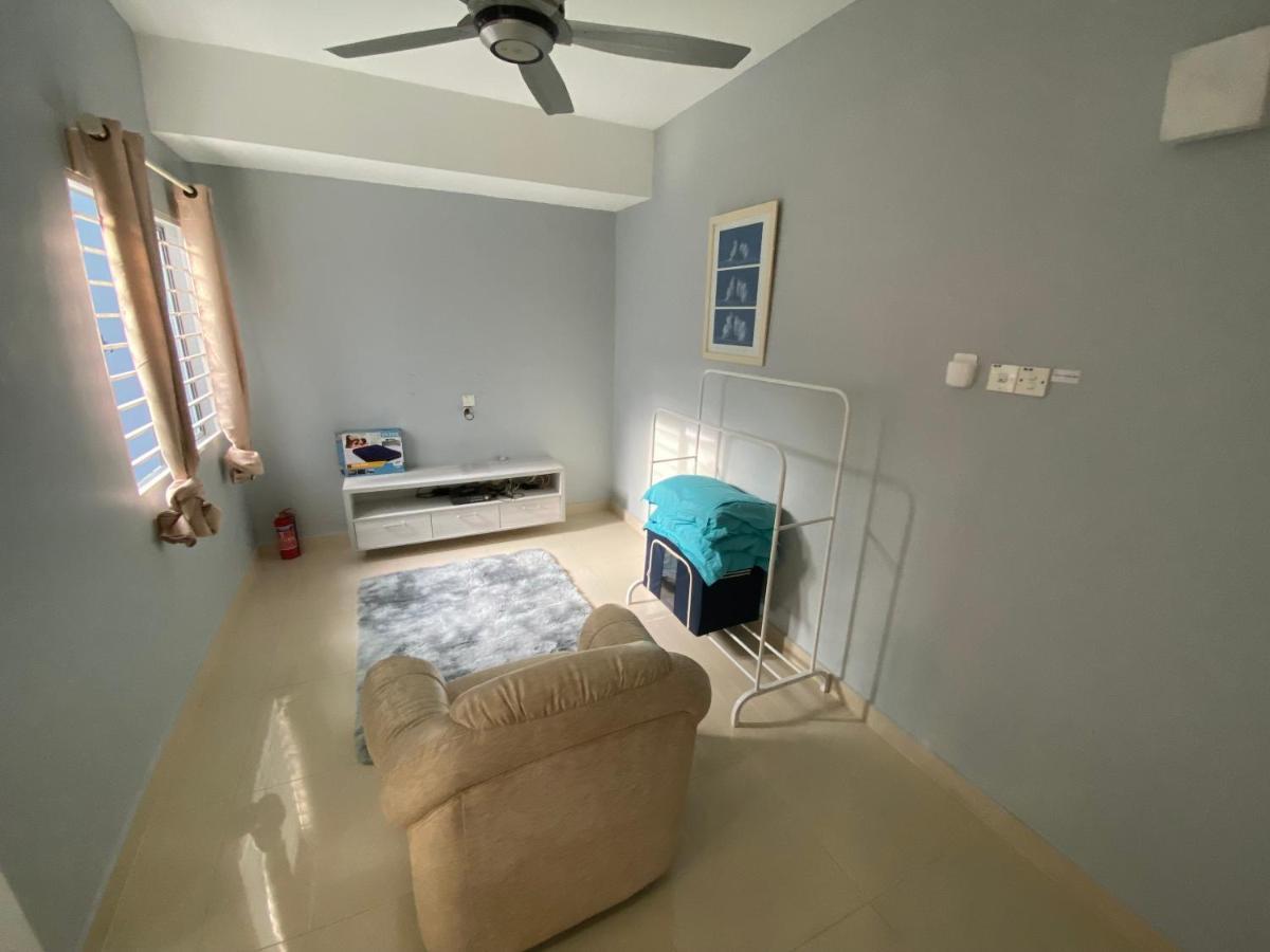 Entire Residential Home•Jia Residences Bkt Serdang沙登温暖的家 เซอรีเคมบางัน ภายนอก รูปภาพ